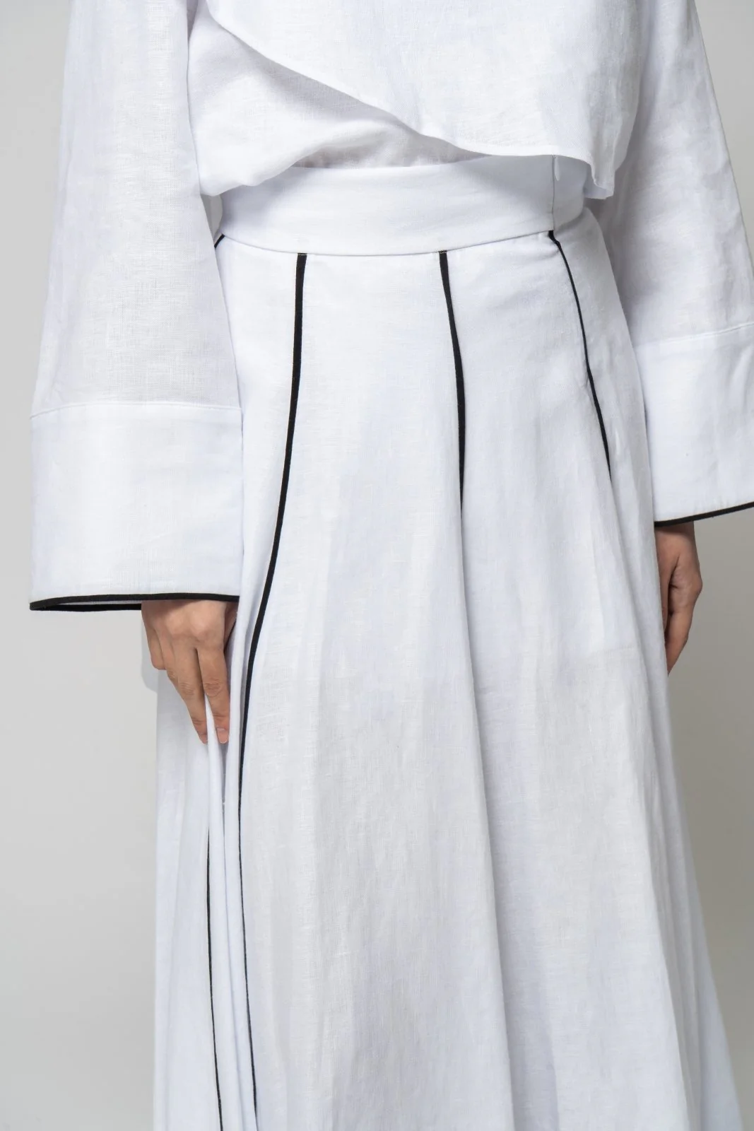Flow Linen Skirt - Image 3