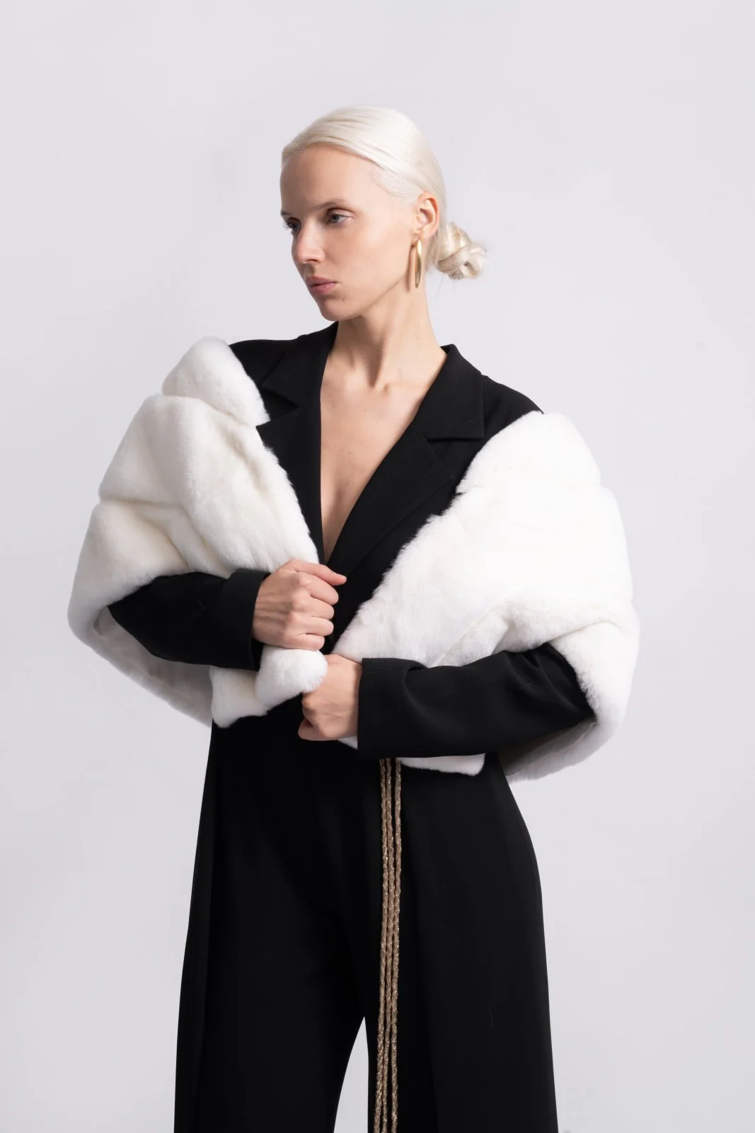 Ivory Eclipse Rex Fur Cape - Image 4