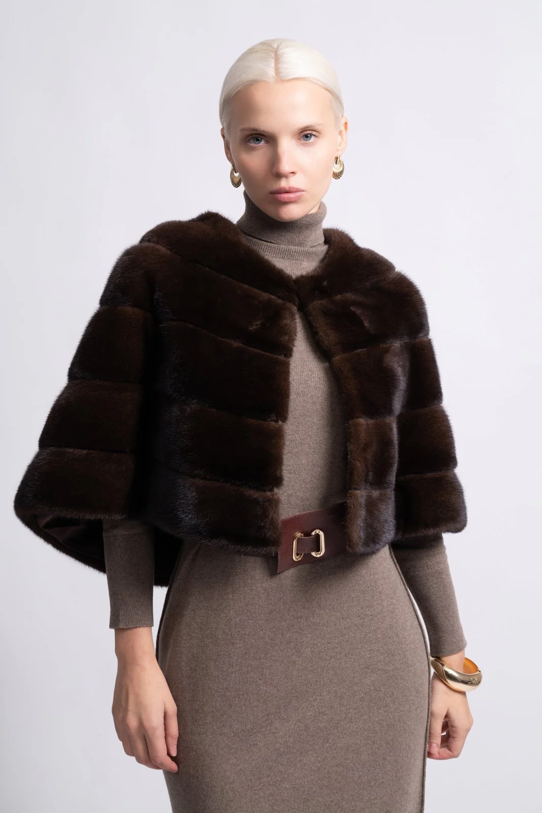 Black Elegance Mink Fur Bolero - Image 4