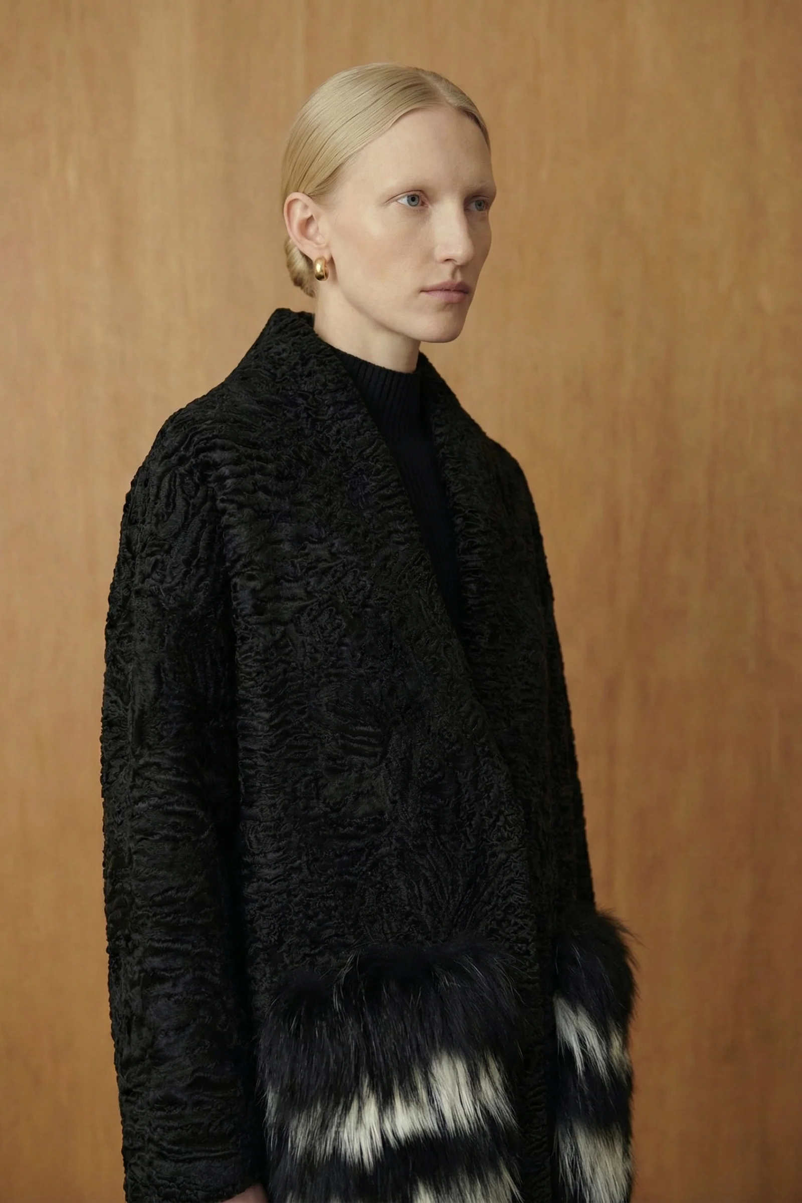 Noire Sauvage Swakara Coat - Image 3