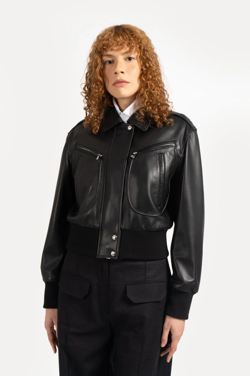 Sleek Leather Jacket - Image 4