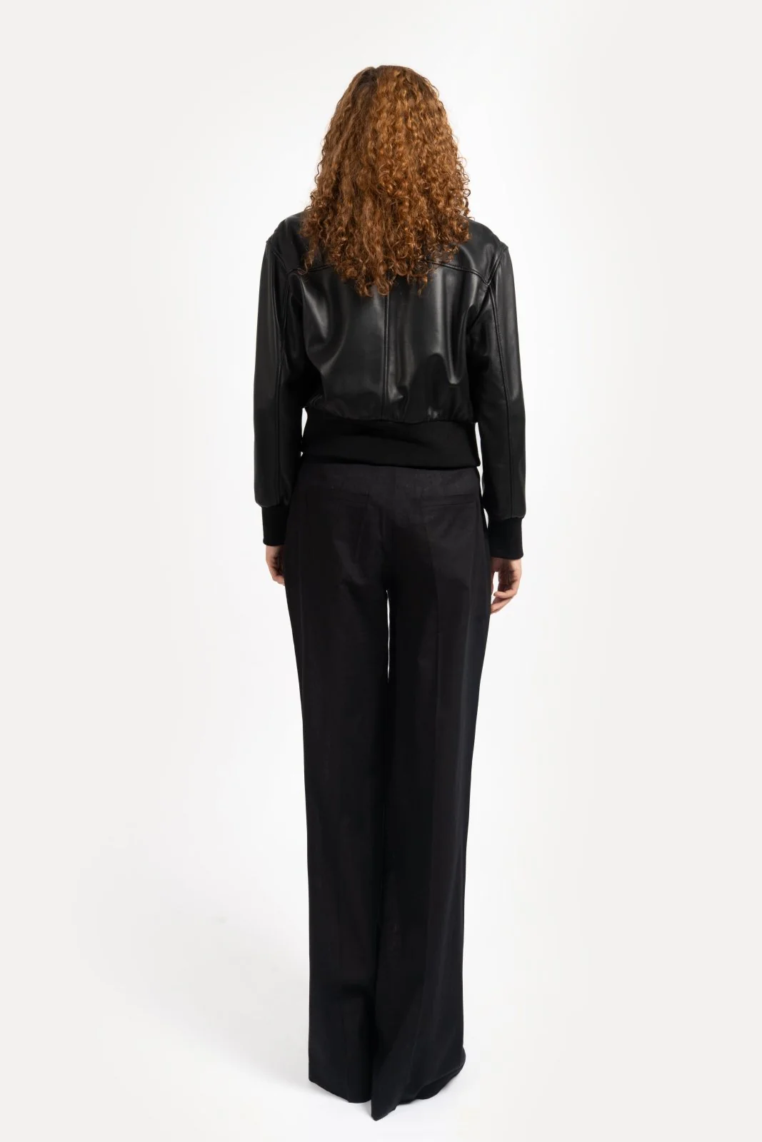 Sleek Leather Jacket - Image 6
