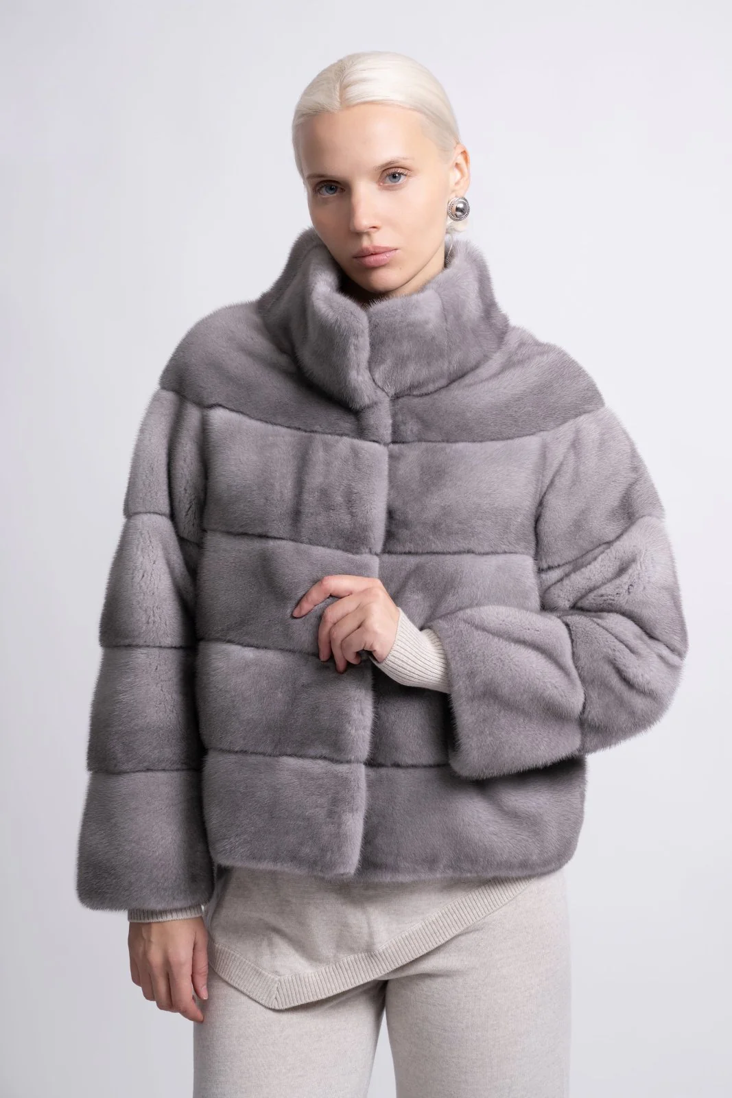Smoky Pearl Mink Fur Jacket - Image 5