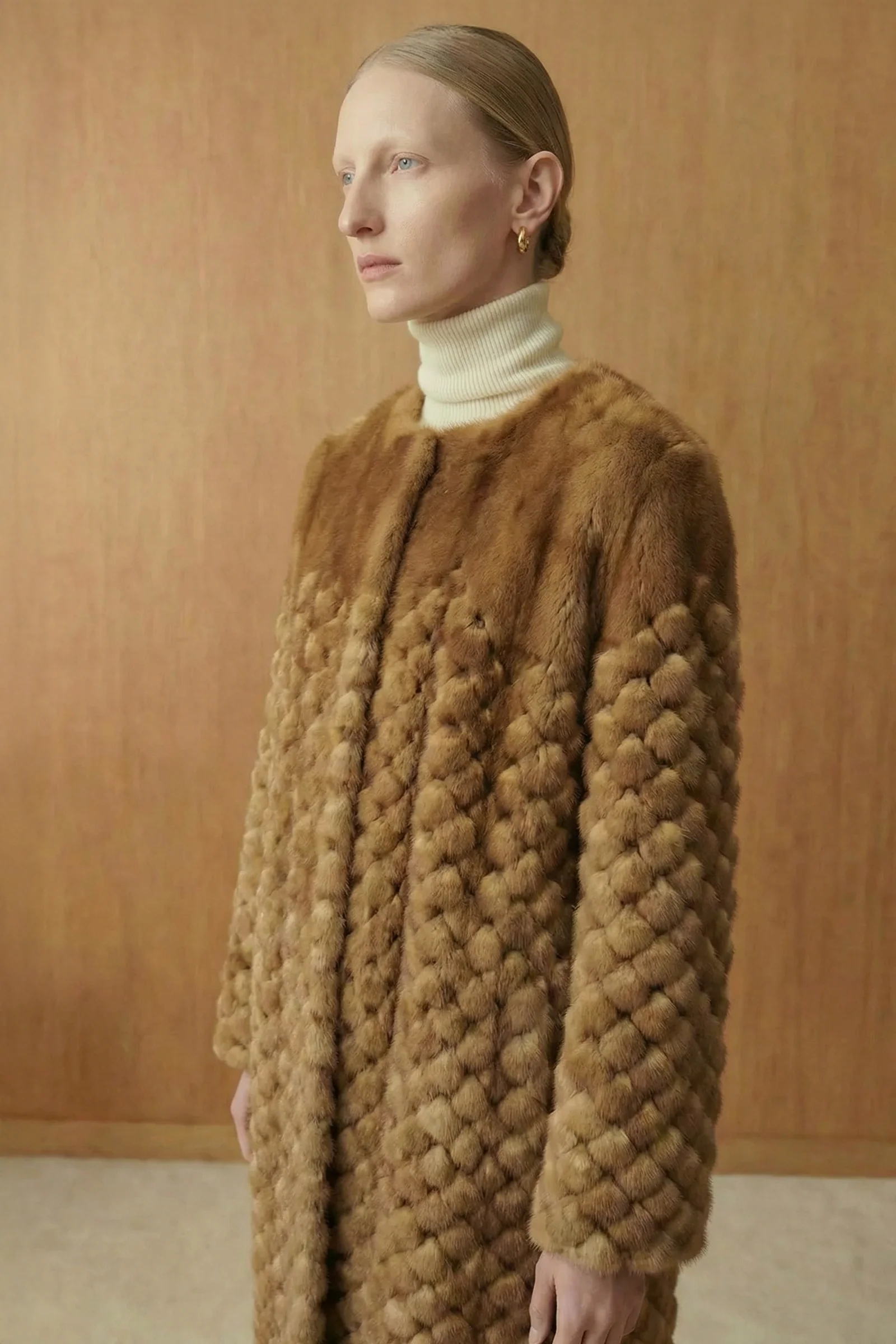 Veloura Mink Coat - Image 7