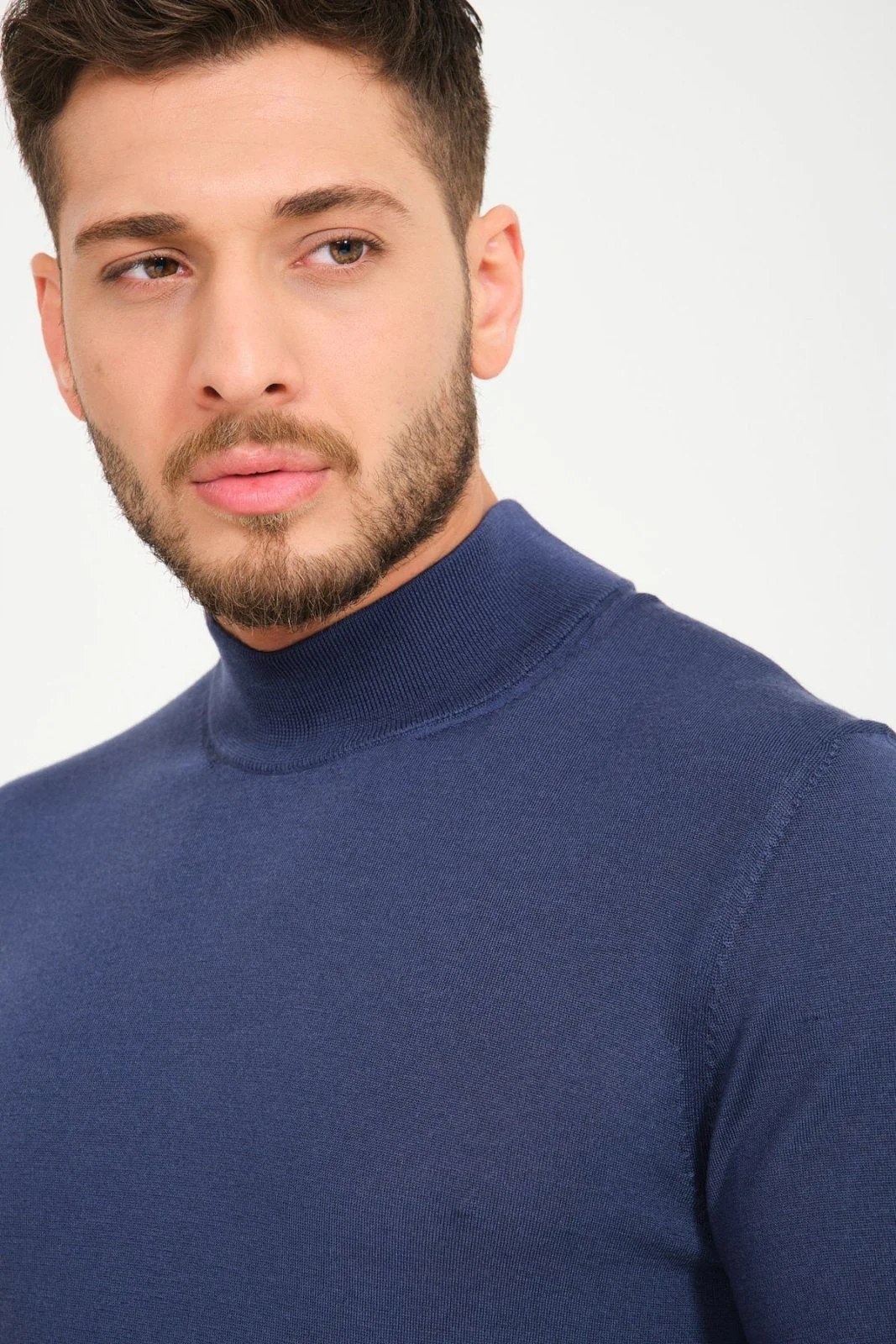 Wool Knit Sweater - Image 17