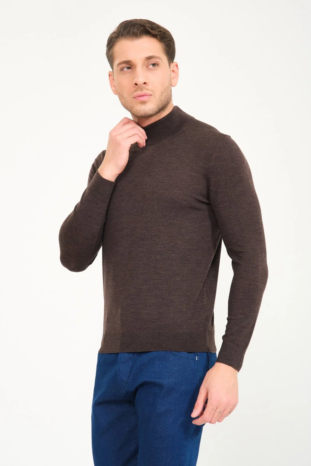 Wool Knit Sweater - Image 25
