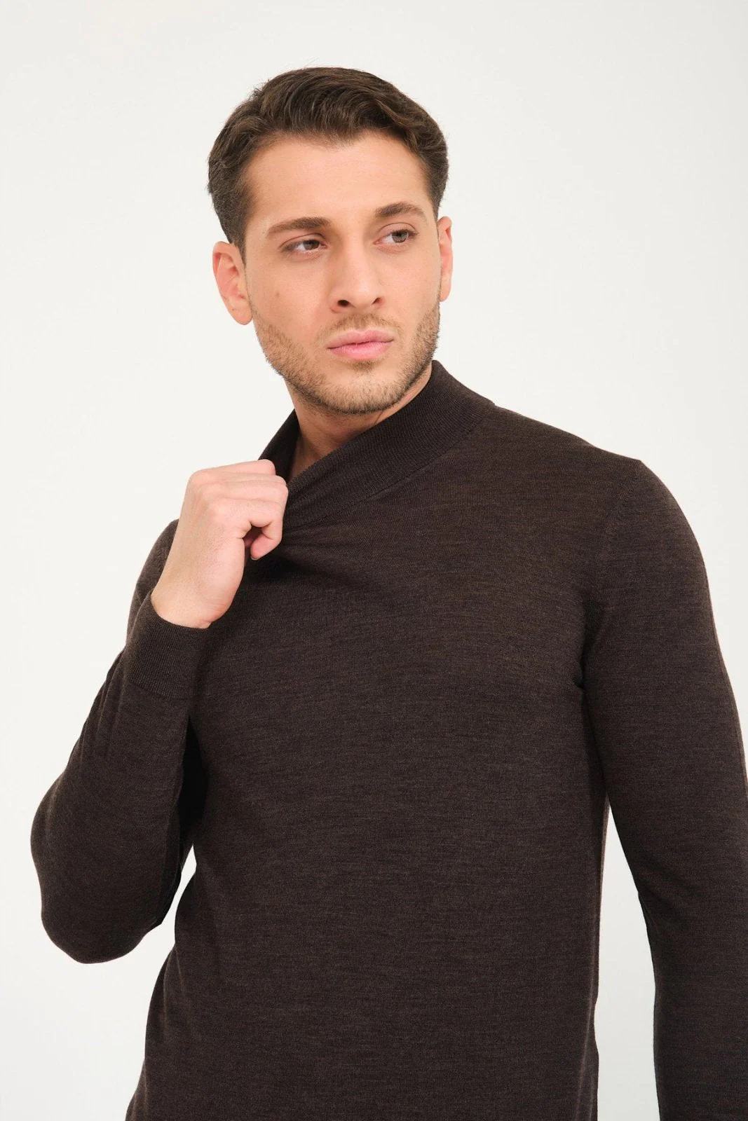 Wool Knit Sweater - Image 27